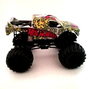 HOT WHEELS Firestorm Monster Jam Truck